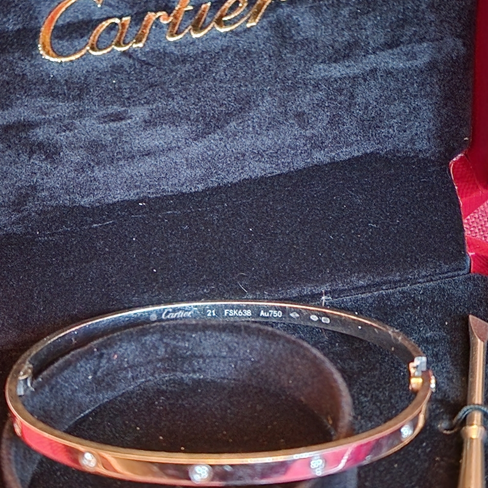 Chanel diamond love bracelet sm 21
